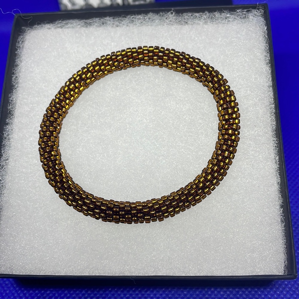Sashka bracelet with box. Gold beads.
For small wrists up to 6.5”